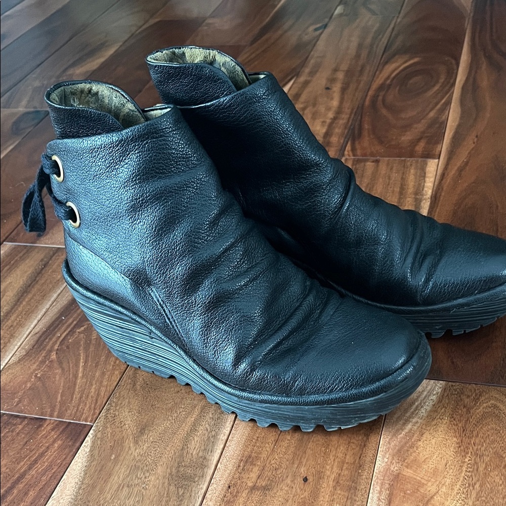 Fly London Black Leather Ankle Boots